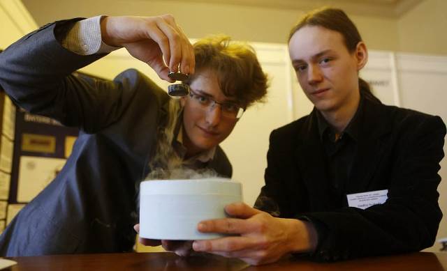 amavet2013_5257011-praha-amavet-studenti-veda-technika_denik-1024